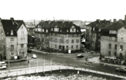 Stadtarchiv Weimar, 60 10-5/26, Blick auf die Straßenkreuzung Ettersburger Straße/Rießnerstraße, 1980