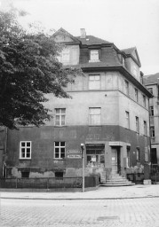 Stadtarchiv Weimar, 60 10-5/26, Blick auf die Straßenkreuzung Ettersburger Straße/ Rießnerstraße, 1985