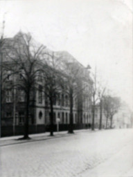 Stadtarchiv Weimar, 60 10-5/26, Blick in die Ernst-Thälmann-Straße, 1975