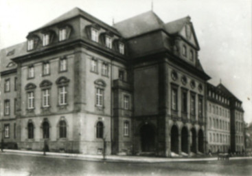 Stadtarchiv Weimar, 60 10-5/26, Straßenkreuzung Ettersburger Straße (heute Ernst-Thälmann-Straße) und Watzdorfstraße (heute Carl-von-Ossitzky-Straße), 1902