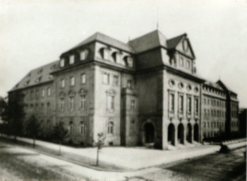 Stadtarchiv Weimar, 60 10-5/26, Blick auf die Straßenkreuzung Ettersburger Straße (heute Ernst-Thälmann-Straße) und Watzdorfstraße (heute Carl-von-Ossitzky-Straße), ohne Datum