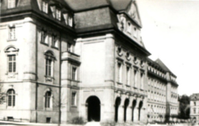 Stadtarchiv Weimar, 60 10-5/26, Straßenkreuzung Ettersburger Straße (heute Ernst-Thälmann-Straße) und Watzdorfstraße (heute Carl-von-Ossietzky-Straße), 1960