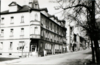 Stadtarchiv Weimar, 60 10-5/26, Blick in die Ernst-Thälmann-Straße , 1986