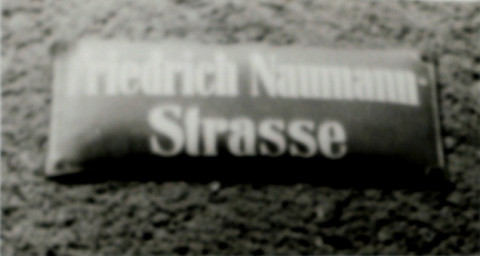 Stadtarchiv Weimar, 60 10-5/26, Straßenschild "Friedrich Naumann Straße", ohne Datum