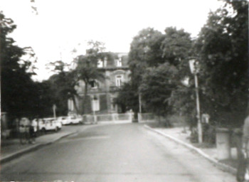 Stadtarchiv Weimar, 60 10-5/27, Blick zur Tiefurter Allee 2, 1975