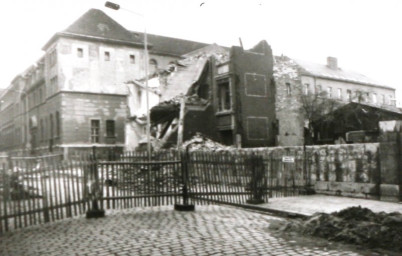 Stadtarchiv Weimar, 60 10-5/28, Blick in die Schwanseestraße, nach 1980