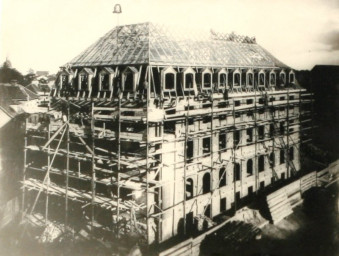 Stadtarchiv Weimar, 60 10-5/28, Blick auf das Eckhaus Schwanseestraße 11, um 1920