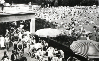 Stadtarchiv Weimar, 60 10-5/28, Blick in das Schwanseebad, um 1930