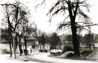 Stadtarchiv Weimar, 60 10-5/28, Blick in die Herbststraße, wohl 1980