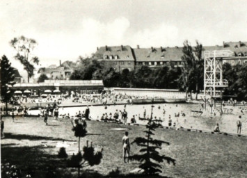 Stadtarchiv Weimar, 60 10-5/28, Blick in das Schwanseebad, ohne Datum