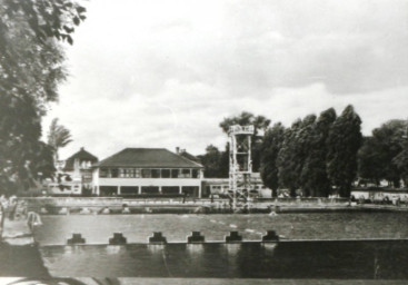 Stadtarchiv Weimar, 60 10-5/28, Blick in das Schwanseebad, ohne Datum