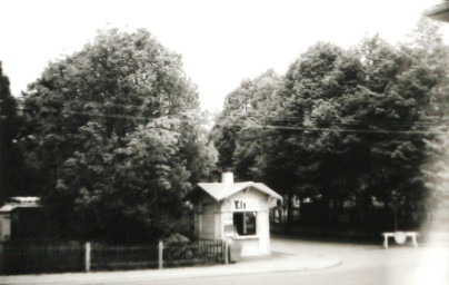 Stadtarchiv Weimar, 60 10-5/28, Blick in die Schwanseestraße, ohne Datum