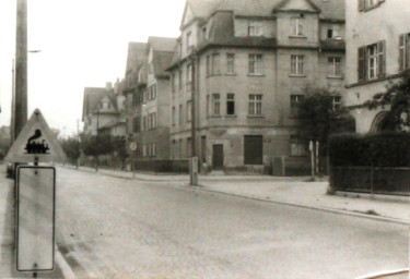 Stadtarchiv Weimar, 60 10-5/28, Blick in die Schwanseestraße, ohne Datum