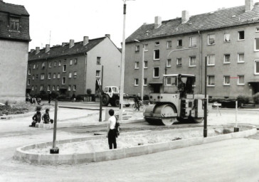 Stadtarchiv Weimar, 60 10-5/28, Blick auf die Einmündung Moskauer Straße in Schwanseestraße, ohne Datum