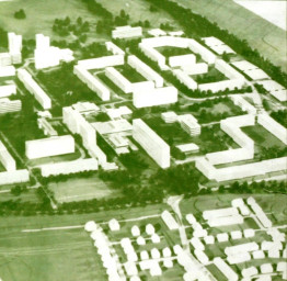 Stadtarchiv Weimar, 60 10-5/29, Blick auf das Modell Wohngebiet Weimar-Am Stadion, ohne Datum