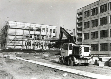 Stadtarchiv Weimar, 60 10-5/29, Bautätigkeit in Weimar-West, wohl 1980