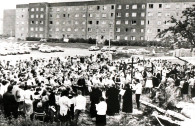 Stadtarchiv Weimar, 60 10-5/29, Evangelisches Gemeindezentrum "Paul Schneider" in Weimar-West, um 1986