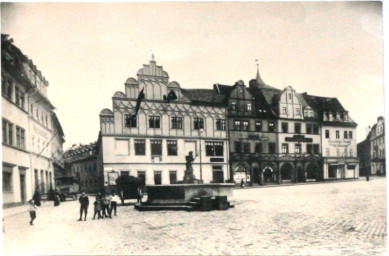 Stadtarchiv Weimar, 60 10-5/3 Bd. 1, Blick auf die Marktostseite, um 1910