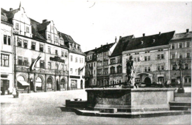 Stadtarchiv Weimar, 60 10-5/3 Bd. 1, Blick zum Neptunbrunnen, vor 1945