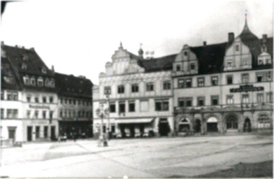 Stadtarchiv Weimar, 60 10-5/3 Bd. 1, Blick über den Markt zur Marktostseite, um 1920