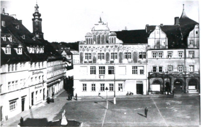 Stadtarchiv Weimar, 60 10-5/3 Bd. 1, Blick vom Rathaus auf den Markt, um 1940