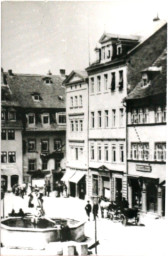 Stadtarchiv Weimar, 60 10-5/3 Bd. 1, Blick auf den Neptunbrunnen, um 1880