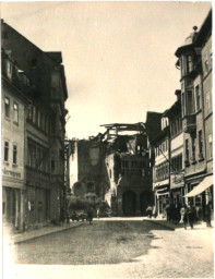 Stadtarchiv Weimar, 60 10-5/3 Bd. 1, Blick in die Marktstraße, um 1945