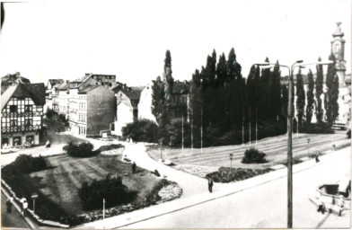 Stadtarchiv Weimar, 60 10-5/3 Bd. 1, Blick vom Rathaus auf die Freifläche Marktnordseite, um 1980