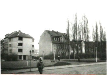 Stadtarchiv Weimar, 60 10-5/3 Bd. 1, Blick auf die Marktnordseite, 1988