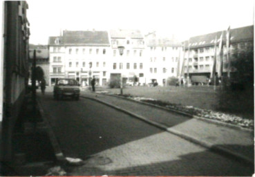 Stadtarchiv Weimar, 60 10-5/3 Bd. 1, Blick vom Grünen Markt zur Kaufstraße, 1985