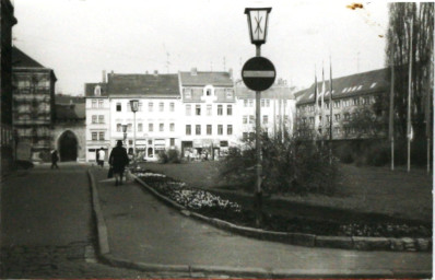 Stadtarchiv Weimar, 60 10-5/3 Bd. 1, Blick vom Grünen Markt zur Dimitroffstraße, 1985