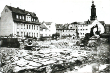 Stadtarchiv Weimar, 60 10-5/3 Bd. 2, Blick auf die Baustelle Marktnordseite, 1988