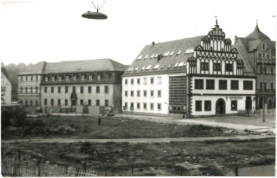 Stadtarchiv Weimar, 60 10-5/3 Bd. 2, Blick auf die Baustelle Marktnordseite, wohl 1988