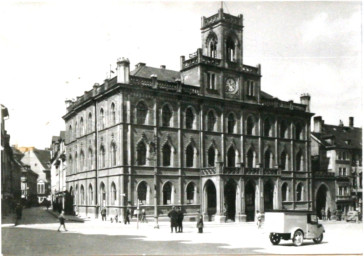 Stadtarchiv Weimar, 60 10-5/3 Bd. 2, Blick auf den Markt mit Rathaus, um 1930