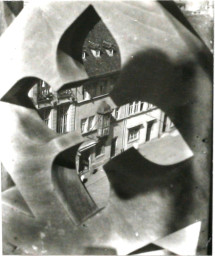 Stadtarchiv Weimar, 60 10-5/3 Bd. 2, Blick vom Rathausbalkon auf die Hofapotheke, um 1930