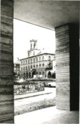 Stadtarchiv Weimar, 60 10-5/3 Bd. 2, Blick auf das Rathaus, 1984