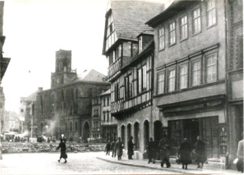 Stadtarchiv Weimar, 60 10-5/3 Bd. 2, Blick von der Dimitroffstraße zum Markt, 1955