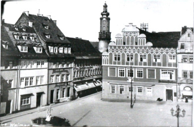 Stadtarchiv Weimar, 60 10-5/3 Bd. 2, Blick vom Rathaus auf den Marktplatz, um 1900