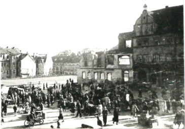 Stadtarchiv Weimar, 60 10-5/3 Bd. 2, Blick auf den Markt , nach 1945