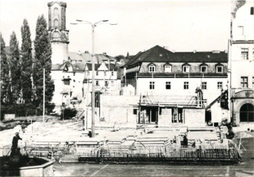 Stadtarchiv Weimar, 60 10-5/3 Bd. 2, Blick vom Rathaus auf den Markt, wohl 1969