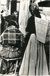 Stadtarchiv Weimar, 60 10-5/3 Bd. 2, Wochenmarkt auf dem Markt, um 1900