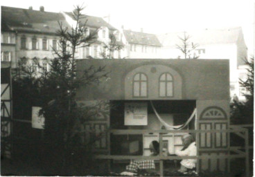 Stadtarchiv Weimar, 60 10-5/3 Bd. 2, Blick auf den Markt , um 1970