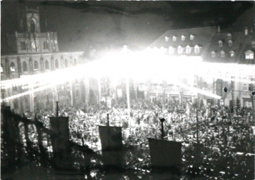 Stadtarchiv Weimar, 60 10-5/3 Bd. 2, Blick vom Hotel Elephant auf den Markt, 1935