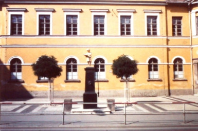 Stadtarchiv Weimar, 60 10-5/30 Bd. 1, Karl-Liebknecht-Straße 1/3, wohl 1989