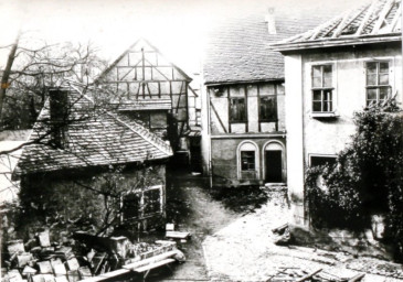 Stadtarchiv Weimar, 60 10-5/30 Bd. 1, Blick auf den Innenhof des Bertuchhauses, vor 1930