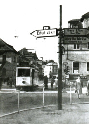 Stadtarchiv Weimar, 60 10-5/30 Bd. 1, Blick vom Karlsplatz in die Bürgerschulstraße, um 1930