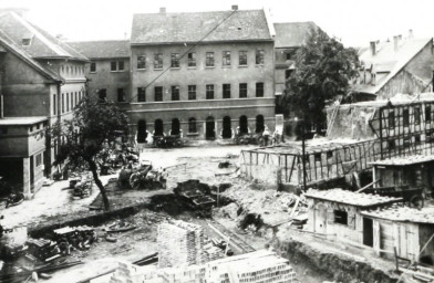 Stadtarchiv Weimar, 60 10-5/30 Bd. 1, Blick in den Innenhof Bürgerschulstraße 1/3, wohl 1931