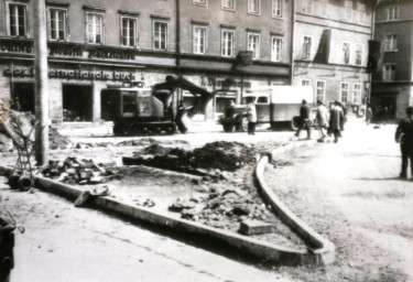 Stadtarchiv Weimar, 60 10-5/30 Bd. 1, Blick zur Kreuzung Goetheplatz/ Graben, 1970