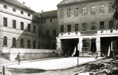 Stadtarchiv Weimar, 60 10-5/30 Bd.2, Blick auf die Rückseite der Bürgerschule, um 1931