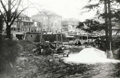 Stadtarchiv Weimar, 60 10-5/30 Bd.2, Blick aus dem Froriepschen Garten zur Baustelle der Weimarhalle, um 1930